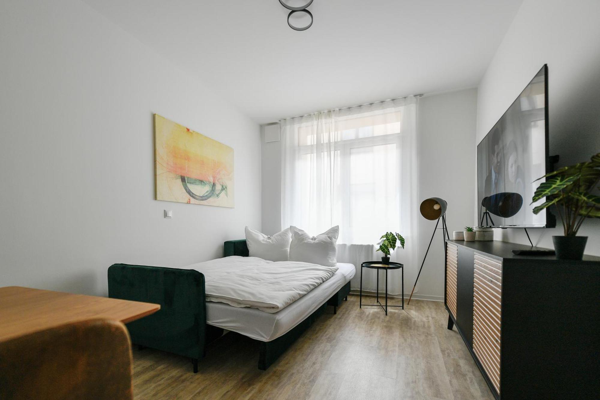 Ferienwohnungen Am Theater: Modern Central Apartments with Kitchen and Netflix Cottbus Room photo